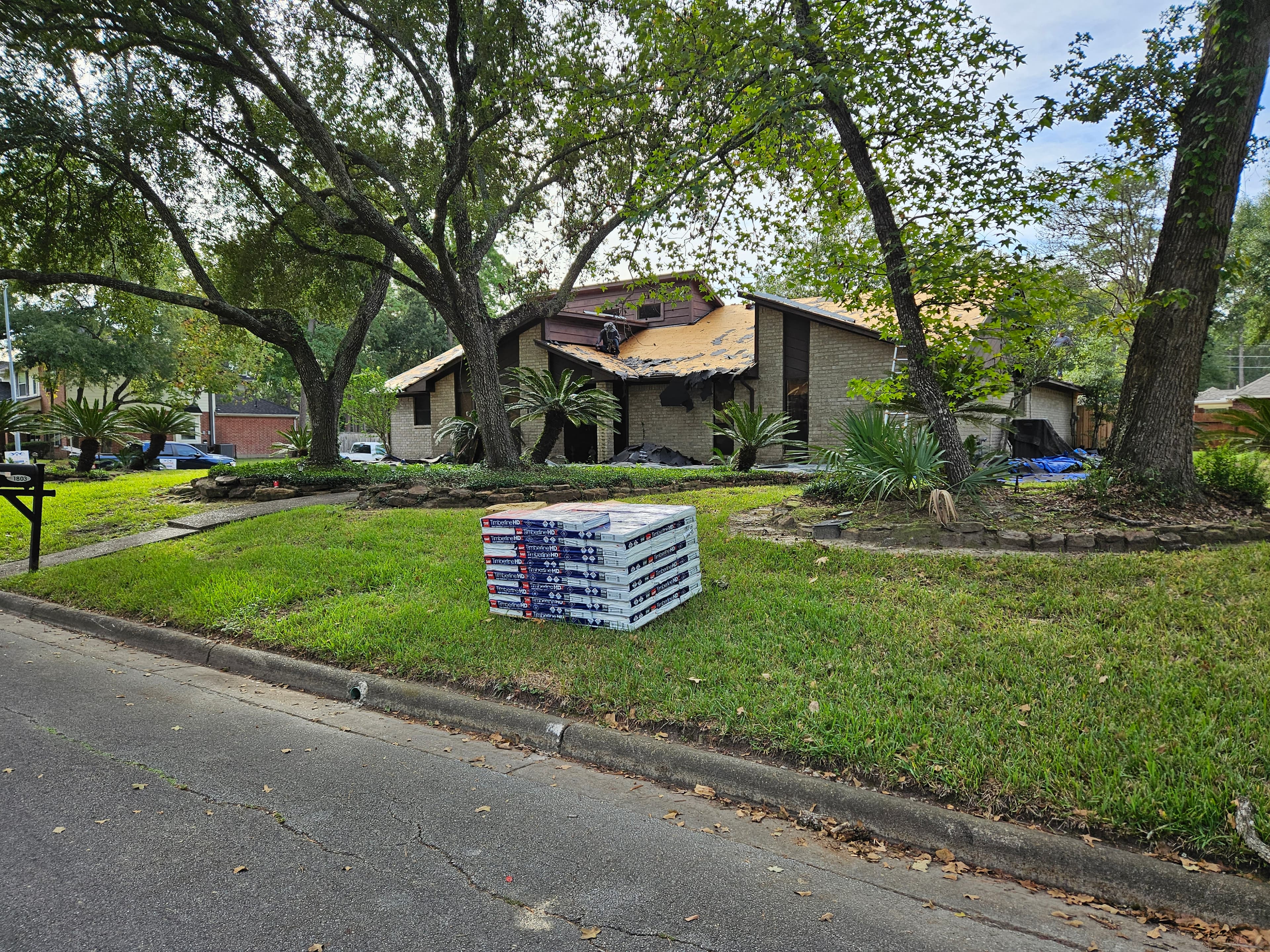 Professional Roofing and Fencing work - View 8